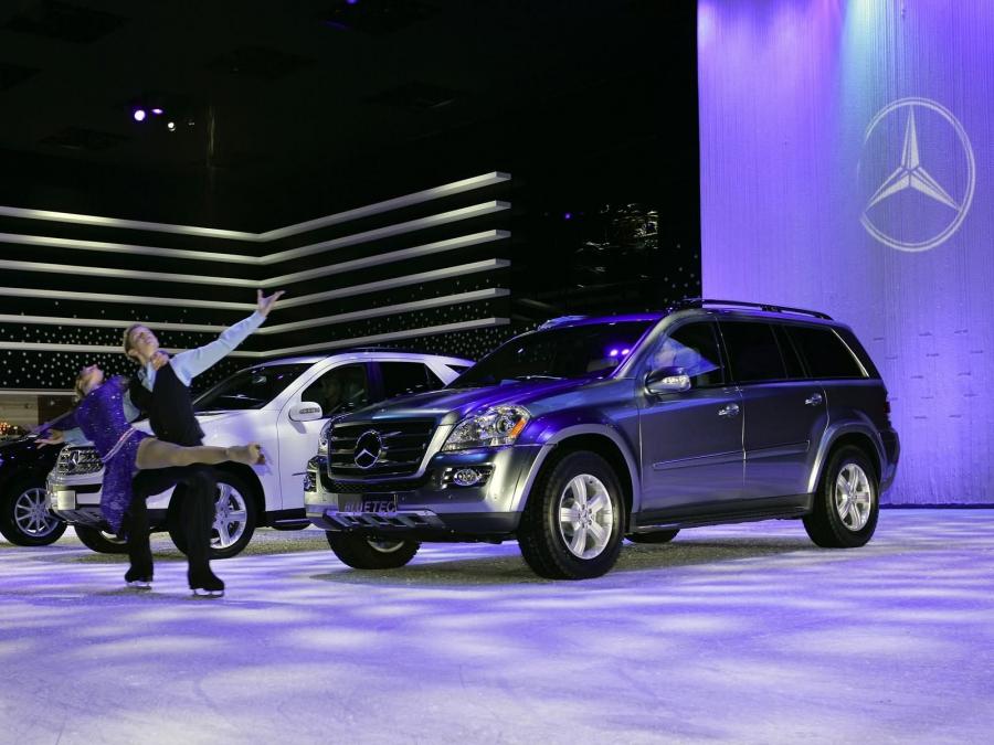  Mercedes-Benz Vision GL420 BlueTEC 2007 года  (фото 5 из 15)
